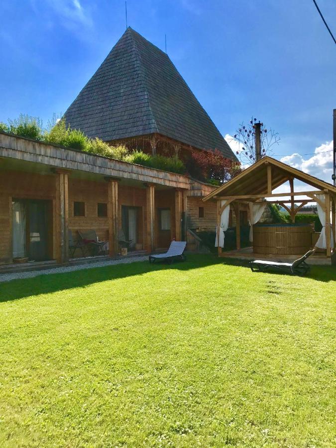 Hotel Casa Ralucai à Moisei Extérieur photo
